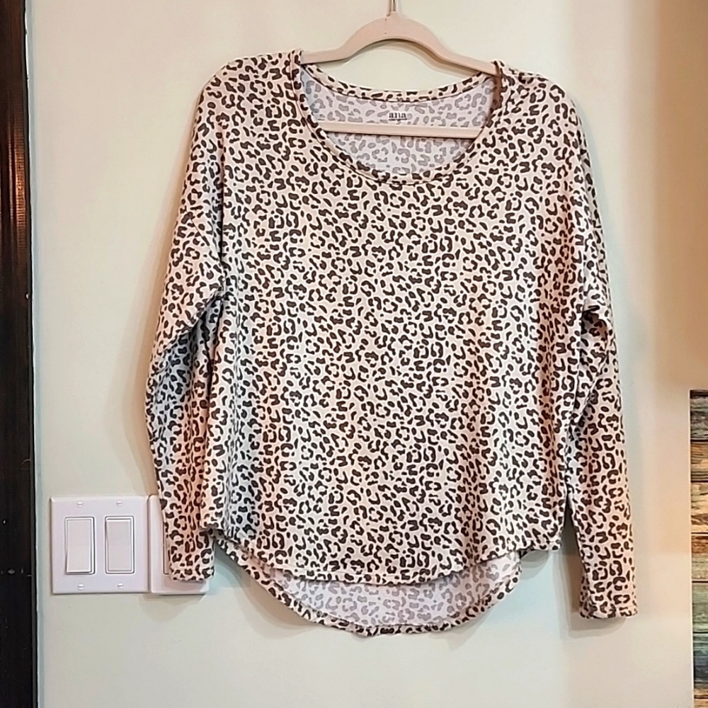 A.n.a women's light sweater
